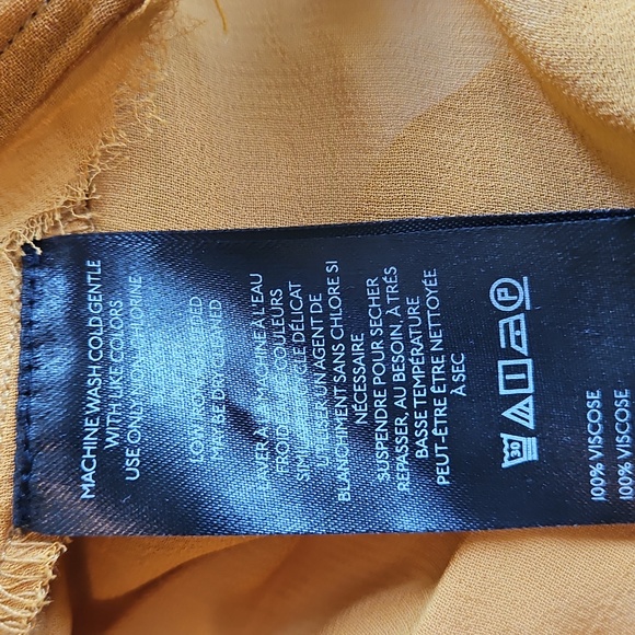 Anthropologie Flare-Sleeve V-Neck Blouse dark yellow - Picture 7 of 7